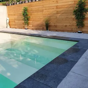 https://mimosa-apartments.it-lombardy.com